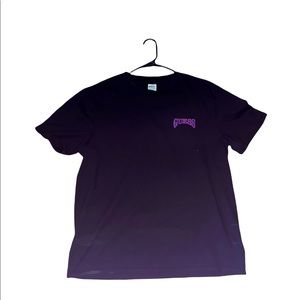 Guess Mens Large T shirt (Never been worn)